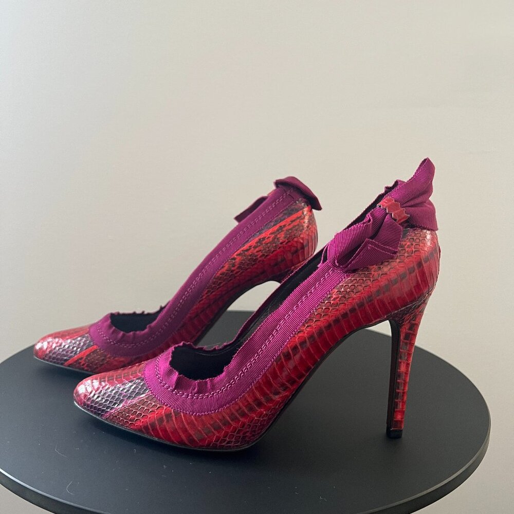 Lanvin Red Python with Bow Pumps Classic Pumps EU 39 9 NEW NIB
